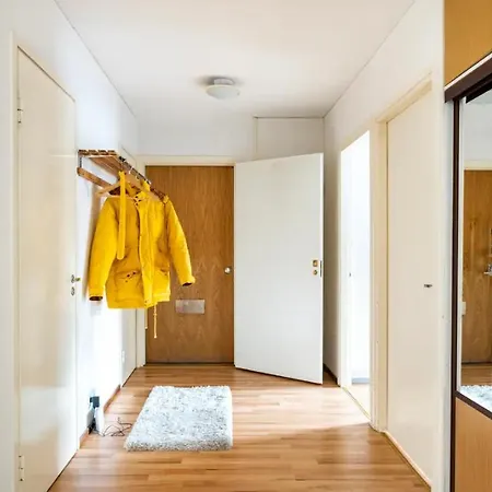 Kotimajoitukset Dor Private W/ Balcony In Calm Shared Space *